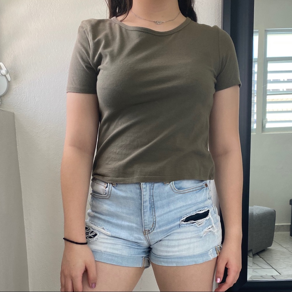 Green t-shirt. OPEN FOR OFFERS!